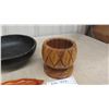 Image 2 : 5'' Monkey Pod Wood Pineapple Shaped Bowl, Hand Carved Teak