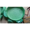 Image 3 : 2 Little Tykes Swimming Pools 8'' Tall x 36'' Across
