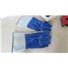 Image 4 : Weller Soldering Gun, Welding Magnets, Welding Gloves, Wire & 