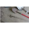 Image 2 : 2 Aluminum Shovels , Spade with Fiberglass Handle, Hand Scuffler 