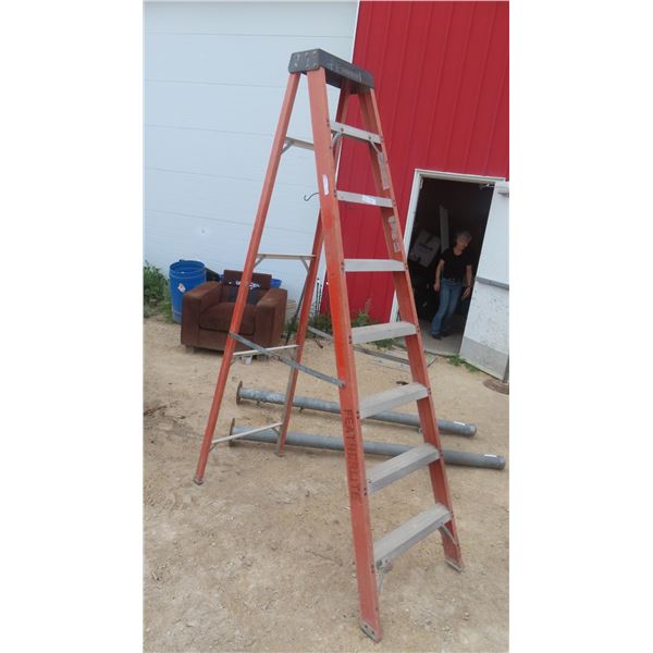 Featherlite Grade 1 8ft Step Ladder