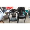 Image 1 : 4 Patio Chairs 