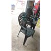 Image 2 : 4 Patio Chairs 
