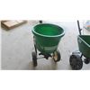 Image 3 : 2 Yard Fertilizer Spreaders 