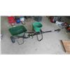 Image 6 : 2 Yard Fertilizer Spreaders 
