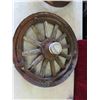 Image 2 : 2 Steel Wheels 15 1/2'' + 21 1/2'' with Wood Spokes , Steel Frame 