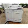 Image 1 : Vintage 1940s/50s Stove 120V with Warming Drawers, Timer, 