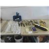 Image 1 : Garden Hand Tools, Glue Sticks, Cabinet Pulls & More 
