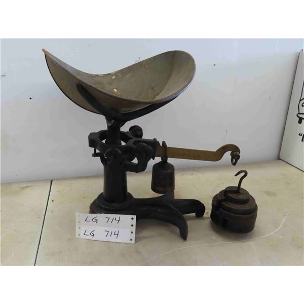 Vintage Scale with Brass Beam 