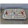 Image 1 : Table Top Hockey Game 37'' x 20 1/2'' with Hockey Players and Puck