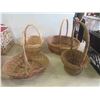 Image 2 : Various Shapes/Sizes Baskets , 16 Paper Plate Supports