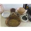 Image 3 : Various Shapes/Sizes Baskets , 16 Paper Plate Supports