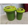 Image 8 : Food Processor, Jello Molds, Rubbermaid Retro 2 Piece Mushroom, 