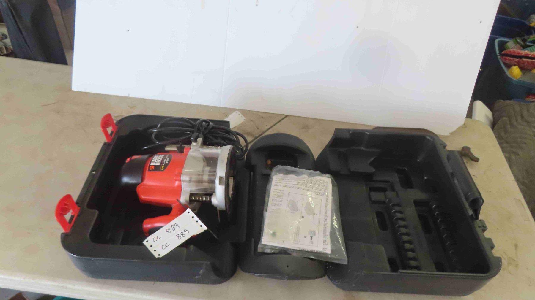 Black and Decker 2HP Plunge Router with Cased - Used Lightly - McSherry ...