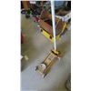 Image 1 : Wilmar 2 1/4 Ton Floor Jack