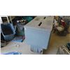 Image 2 : Rolling Covered Cart 34'' x 40'' x 20'' 