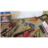 Image 3 : Screwdrivers , Nut Driver, Allen Wrenches, Pliers, Dent Puller & More 