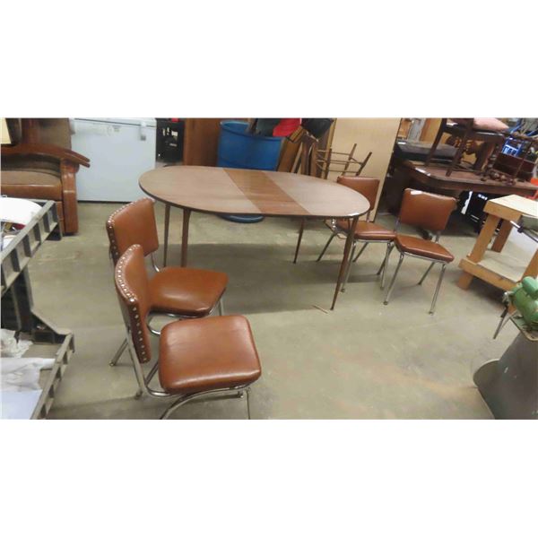 Table 29'' x 58'' x 36'' with 4 Chairs