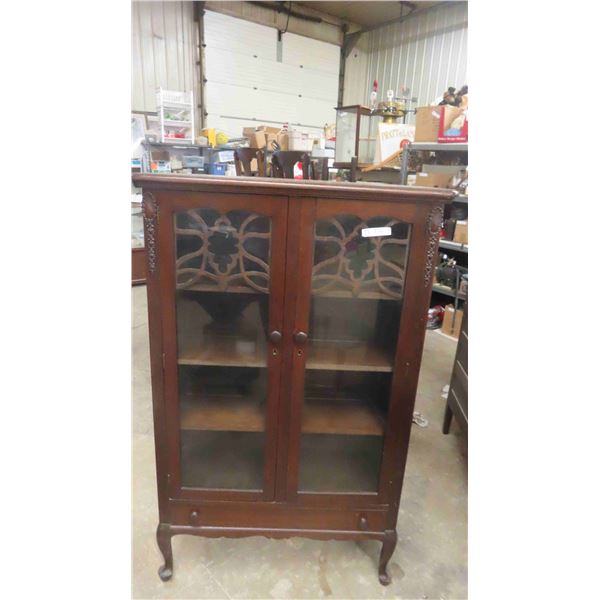 Oak 2 Door China Cabinet 60'' x 38'' x 15''