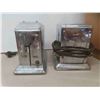 Image 2 : (3) Vintage Toasters, Hinged Tea Tin