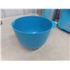 Image 9 : Coffee Maker, Electric Kettle,Toaster, Mixing Bowl in Blue