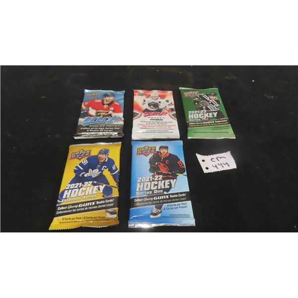 5 Unopened Hockey Card Packs