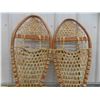 Image 5 : Pair of Vintage Snowshoes