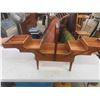 Image 5 : Vintage Sewing Box