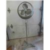 Image 1 : Vintage Stand Up Electrohome Industrial Fan 54 1/2'' Tall 