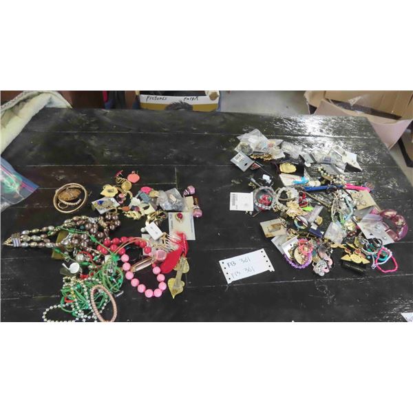 Costume/Fashion Jewelry: Earrings, Bracelets, Brooches & More