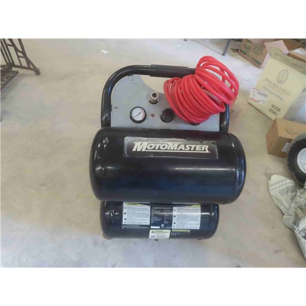 Motomaster Compresser with Hose