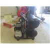Image 3 : Motomaster Compresser with Hose