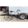 Image 1 : Kuwahara Classic Variable Speed Pedal Bike 27'' Tires