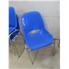 Image 4 : 5 Plastic Chairs with Chrome Legs 