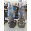 Image 3 : 2 Oil Lamps with Metal Frame for Hanging