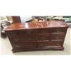 Image 1 : Dresser 31'' x 62'' x 20'' 