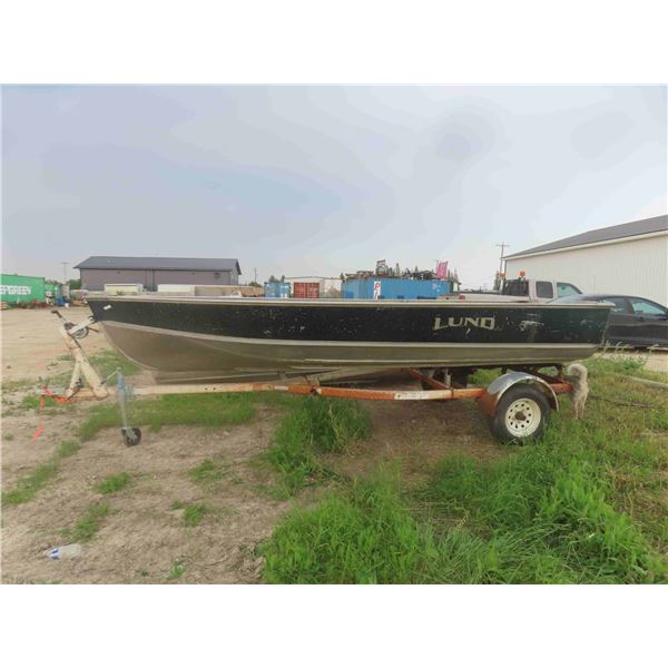Lund 16' Aluminum Boat with Trailer (No TOD) Boat Has a Slow Leak so