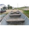 Image 6 : Lund 16' Aluminum Boat with Trailer (No TOD) Boat Has a Slow Leak so