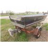 Image 8 : Lund 16' Aluminum Boat with Trailer (No TOD) Boat Has a Slow Leak so