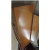 Image 4 : Dresser 31 1/2'' x 65'' x 18'' & Mirror 30'' x 50''