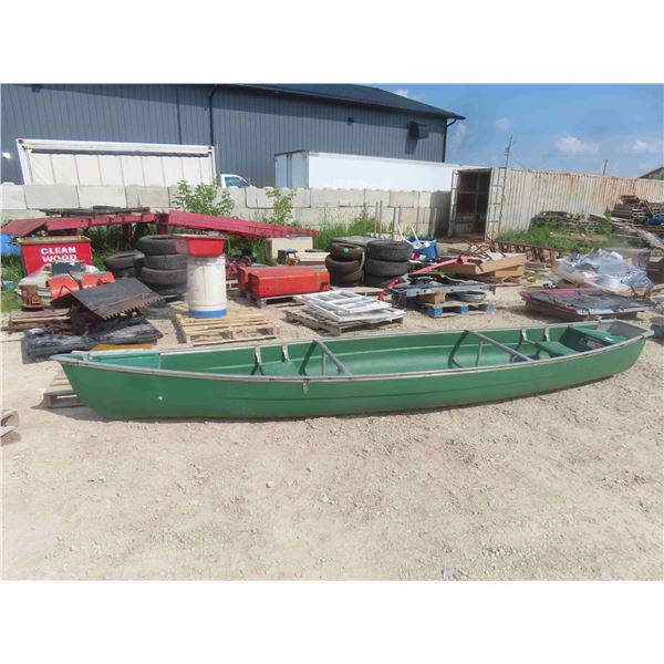 Fiberglass Canoe 15' with Flat Stern For Outboard