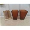 Image 2 : Room Décor: Vases , Decorative Pots for Plants, Friendly Pigs