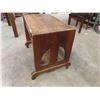 Image 2 : Oak Stand with Drawer 23'' x 24 1/2'' x 16 1/2'' 