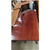 Image 4 : Drop Leaf Duncan Phyfe Table Extended Size 38'' x 50'' x 30'' - One Leg 