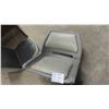 Image 4 : 3 Boat Seats