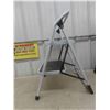 Image 2 : 2 Step Metal Folding Step Stool 