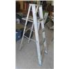 Image 1 : Aluminum Step Ladder 5'