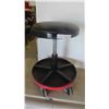 Image 1 : Motomaster Parts / Shop Rolling Stool with Parts Tray 