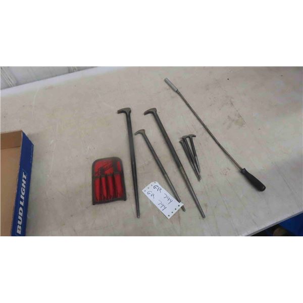 6 Snap On Pry Bars , Blue Point Reach Magnet , 2 Snap