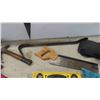 Image 5 : Various Carpentry Tools : Saws, Levels, Tool Belt, Hammer, Nail Puller, Squares & More 